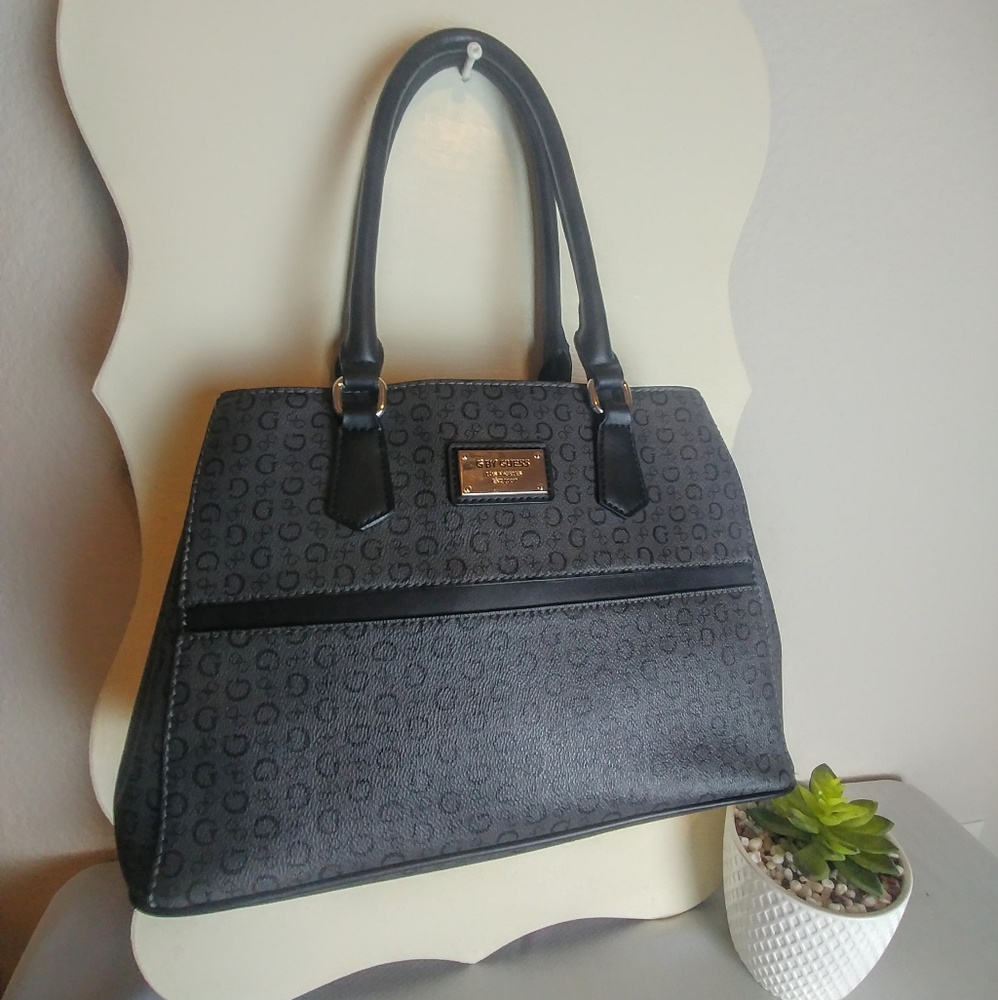 G by Guess Shoulder Bag
